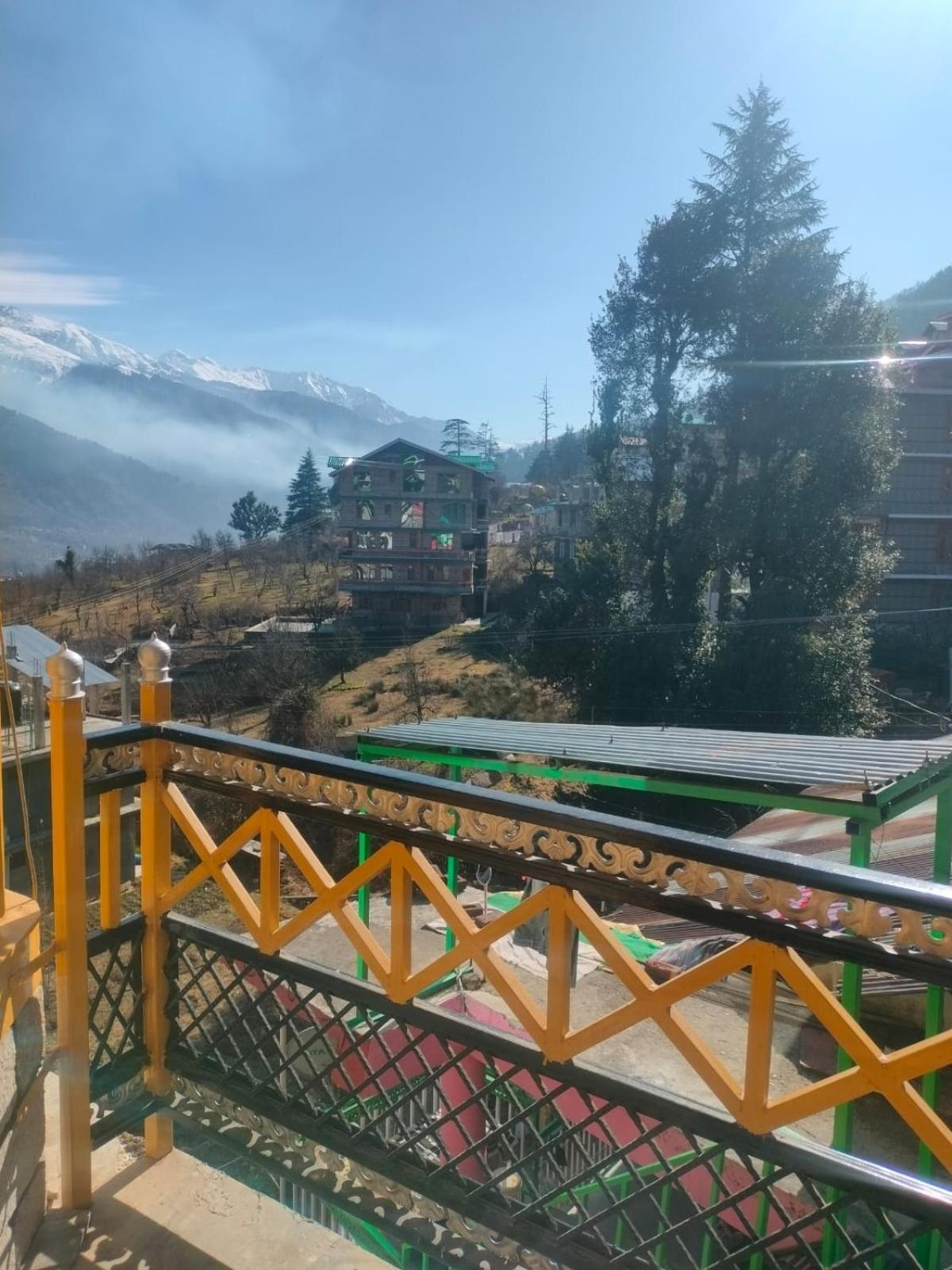 Govind Royal Stay Manāli Exterior foto